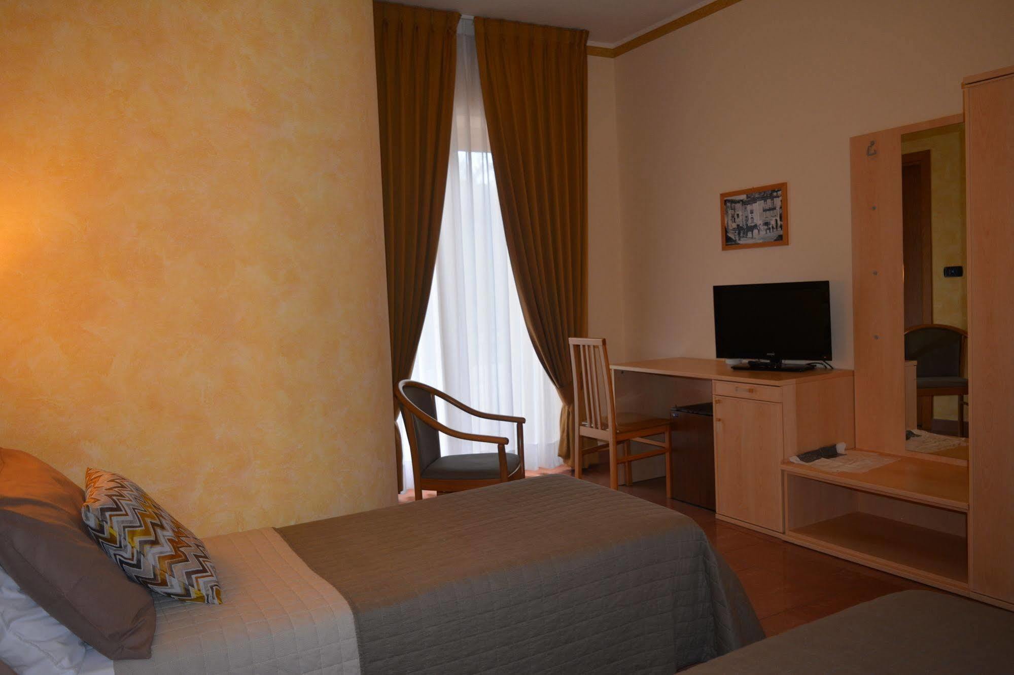 La Collina Hotel & Spa Oliveto Citra ภายนอก รูปภาพ