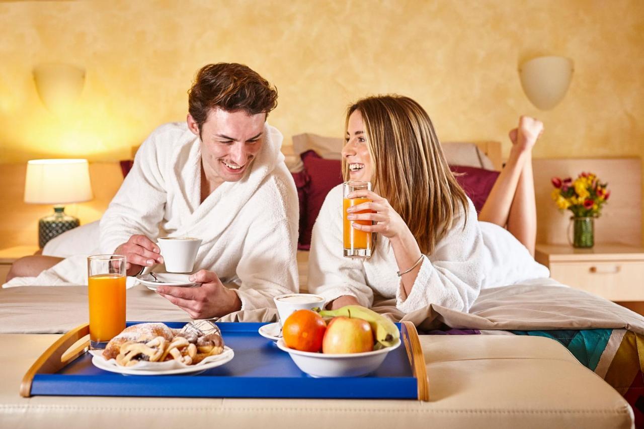 La Collina Hotel & Spa Oliveto Citra ภายนอก รูปภาพ